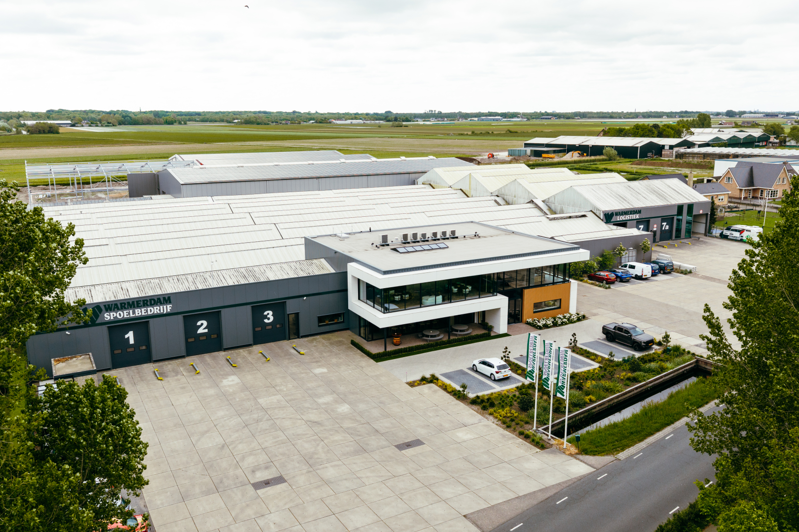 Luchtfoto van het bedrijfsterrein in Noordwijkerhout